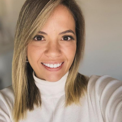 Foto de ISIS CAETANO